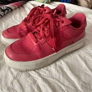 Hey poshmarkers! Check out these airforces, worn 3-4x I’m willing to negotiate!